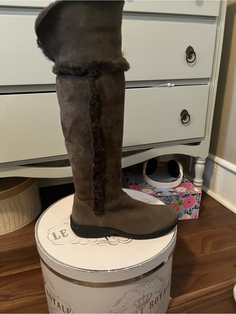 La CANADIENNE Tall Grey Suede Shearling-Lined Winter Boots - Picture 4 of 5